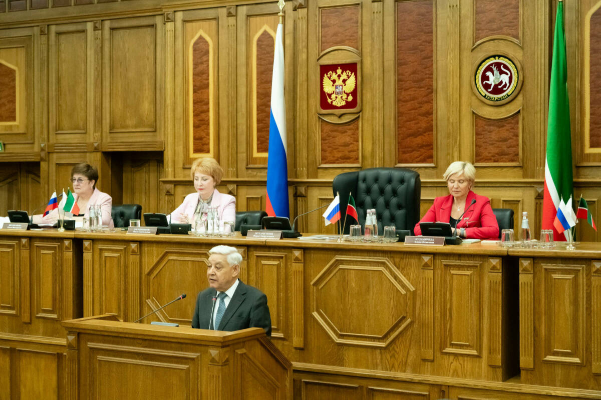 Рустам Минниханов: Профсоюзы помогают совершенствовать законодательную базу