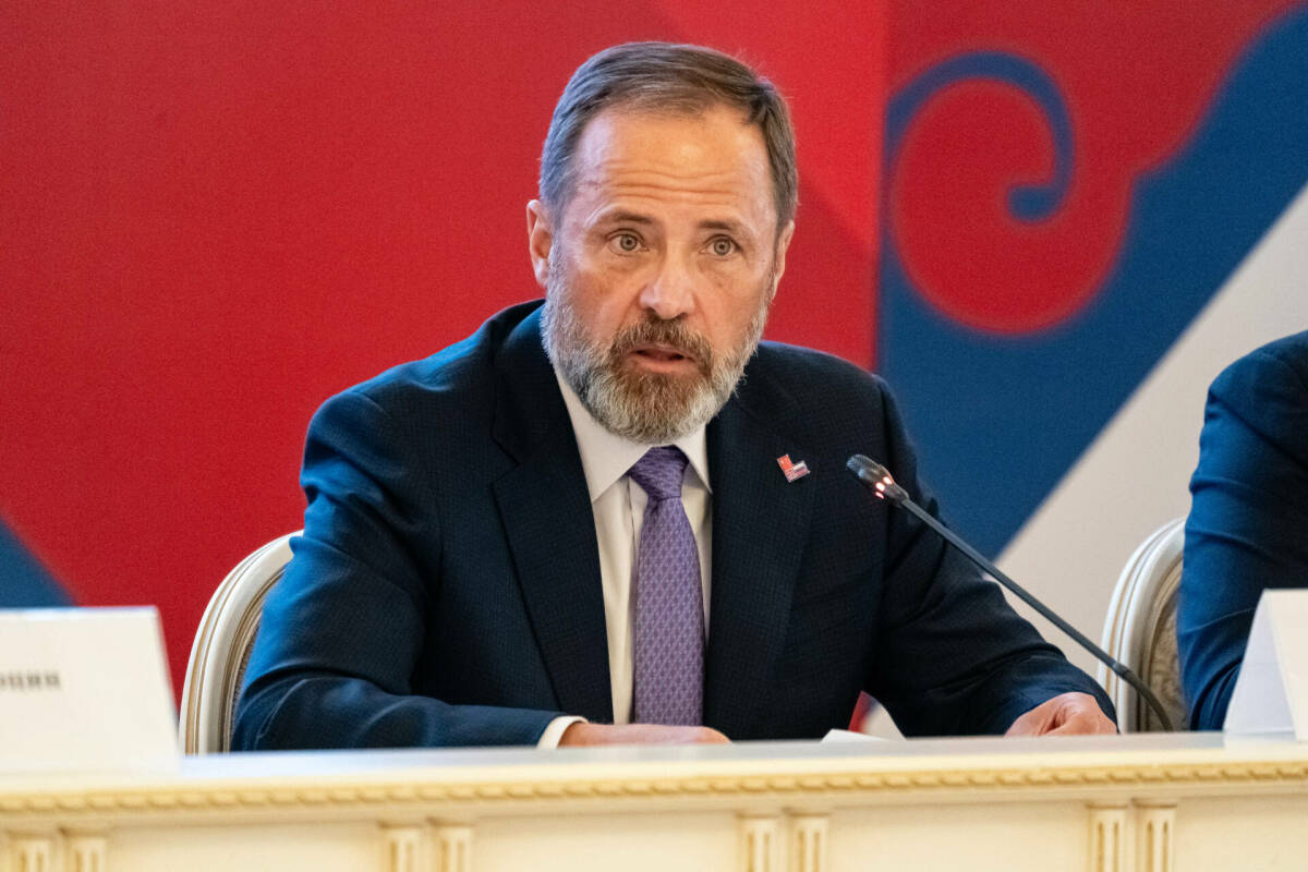 Комаров предложил активнее развивать связи с КНР, в том числе через форум «РОСТКИ»