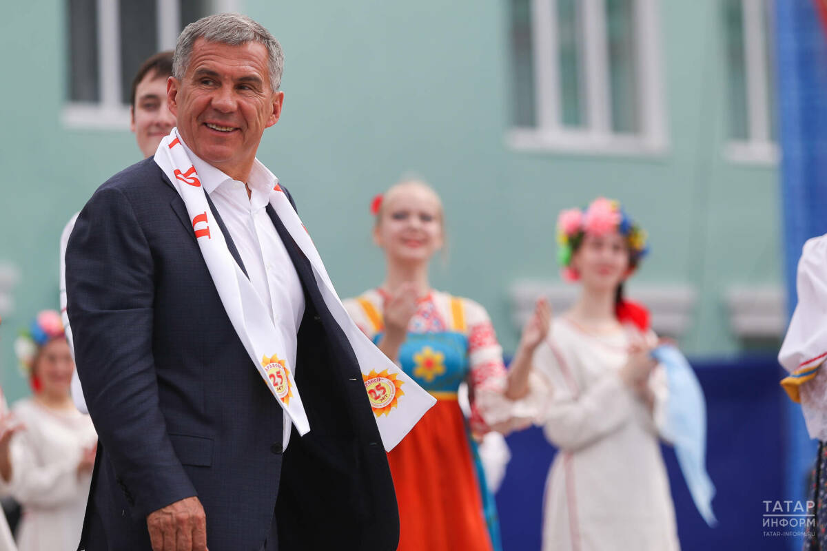 Минниханов поздравил с праздником Каравон и пригласил принять участие в торжествах