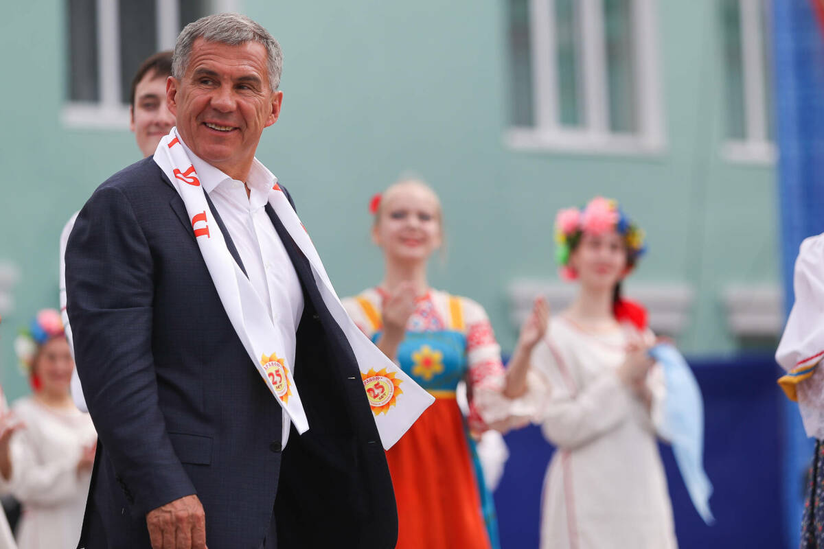 Минниханов поздравил с праздником Каравон и пригласил принять участие в торжествах