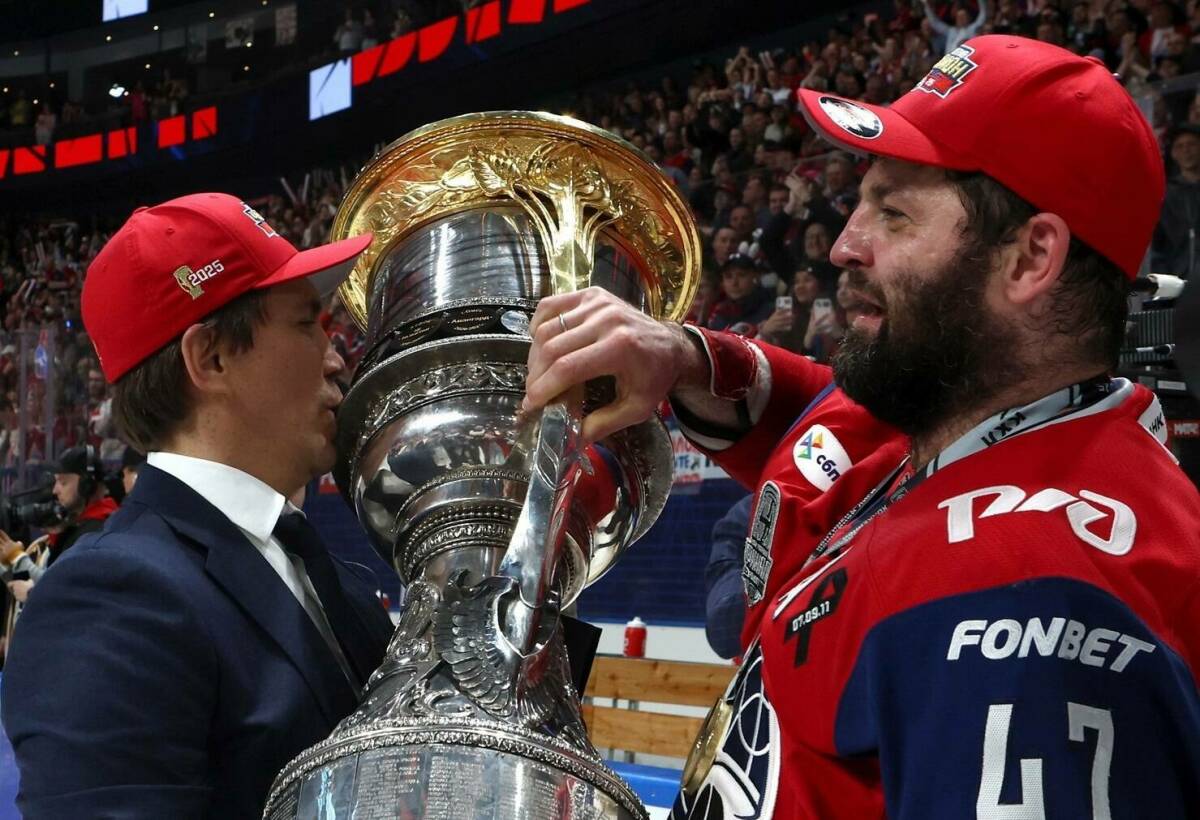 Никитин, Радулов и новый вратарь для ЦСКА, а Комтуа в «Авангарде». Трансферный гид КХЛ