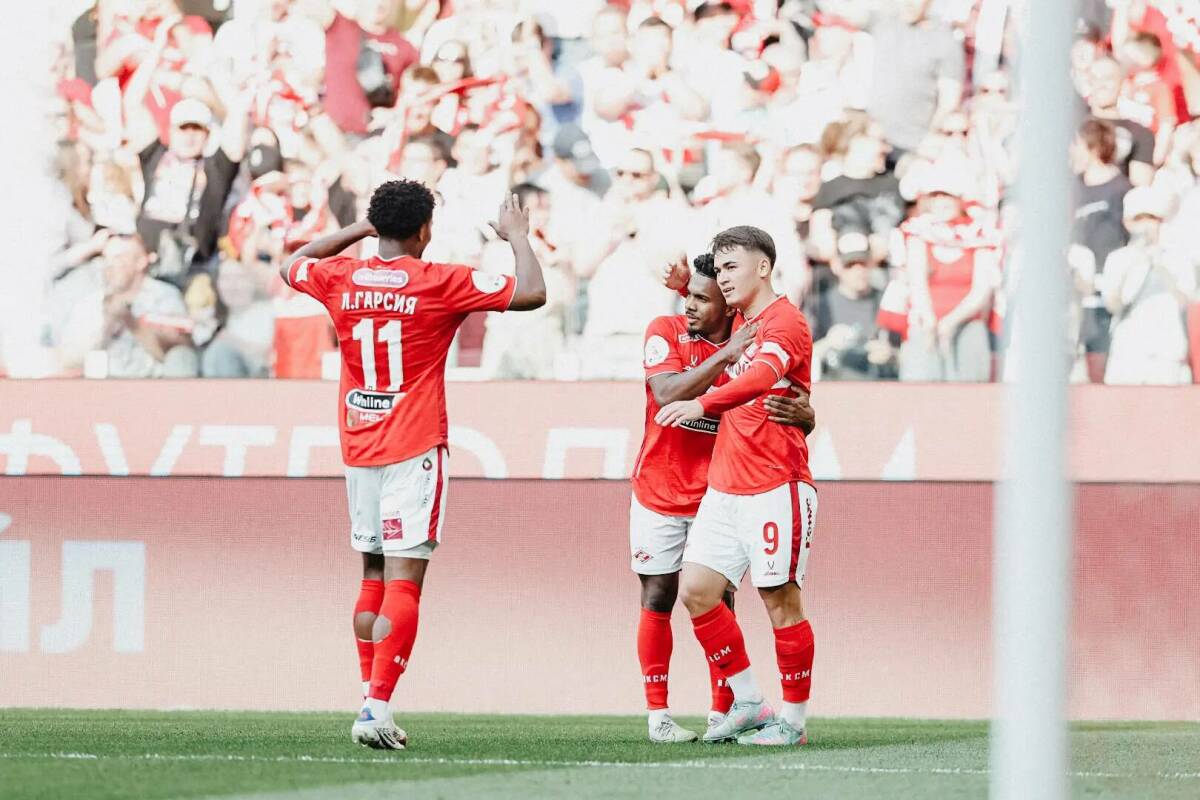 Мостовой поставил «Спартаку» тройку за сезон