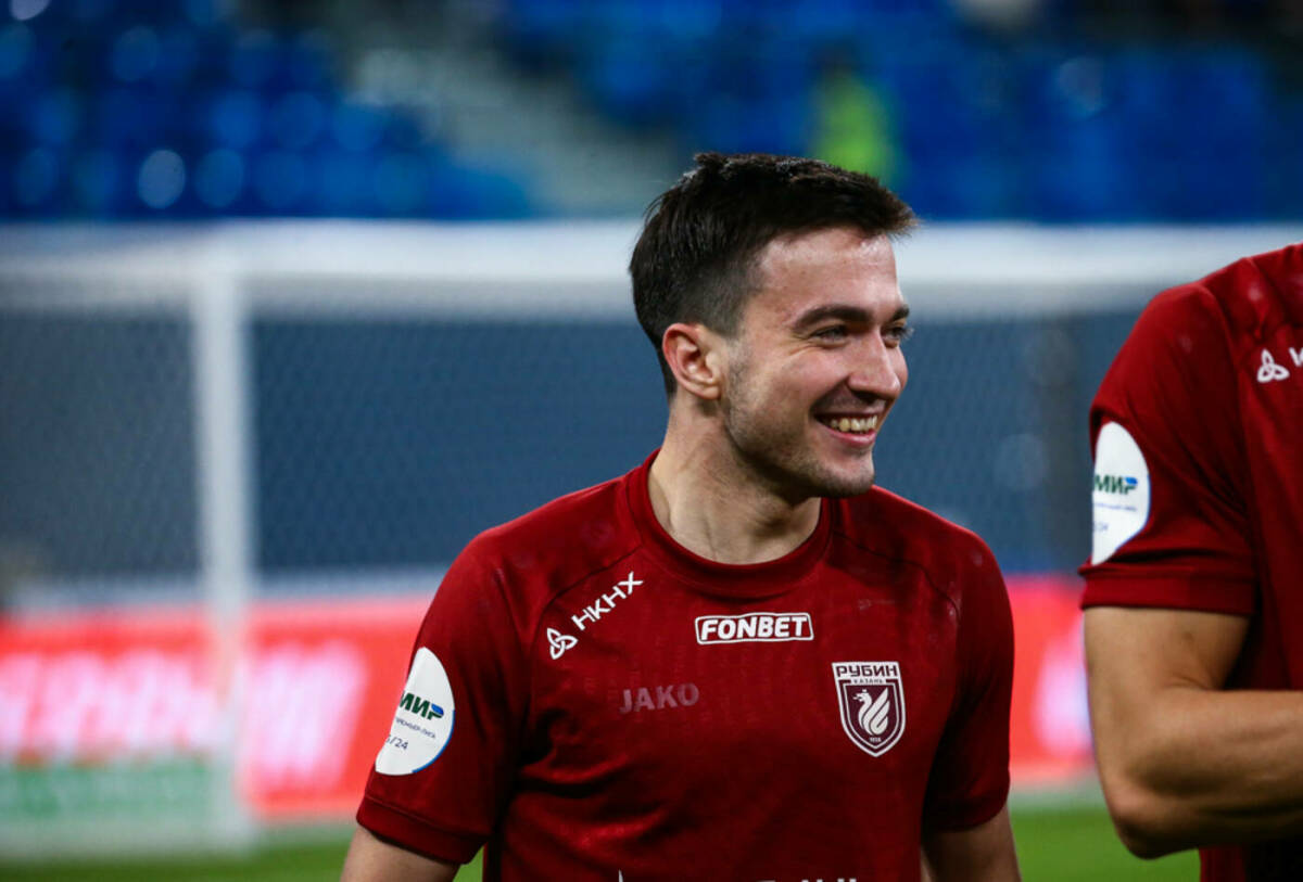 Быстров рассказал, что его больше не звали на «Матч ТВ» после шутки Безрукова про деньги