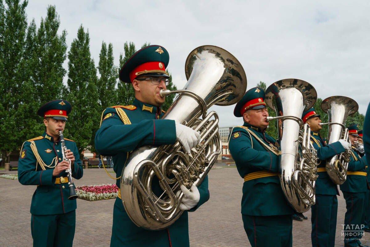В РФ разрешили бесплатно использовать 52 песни о войне и марш «Прощание славянки»