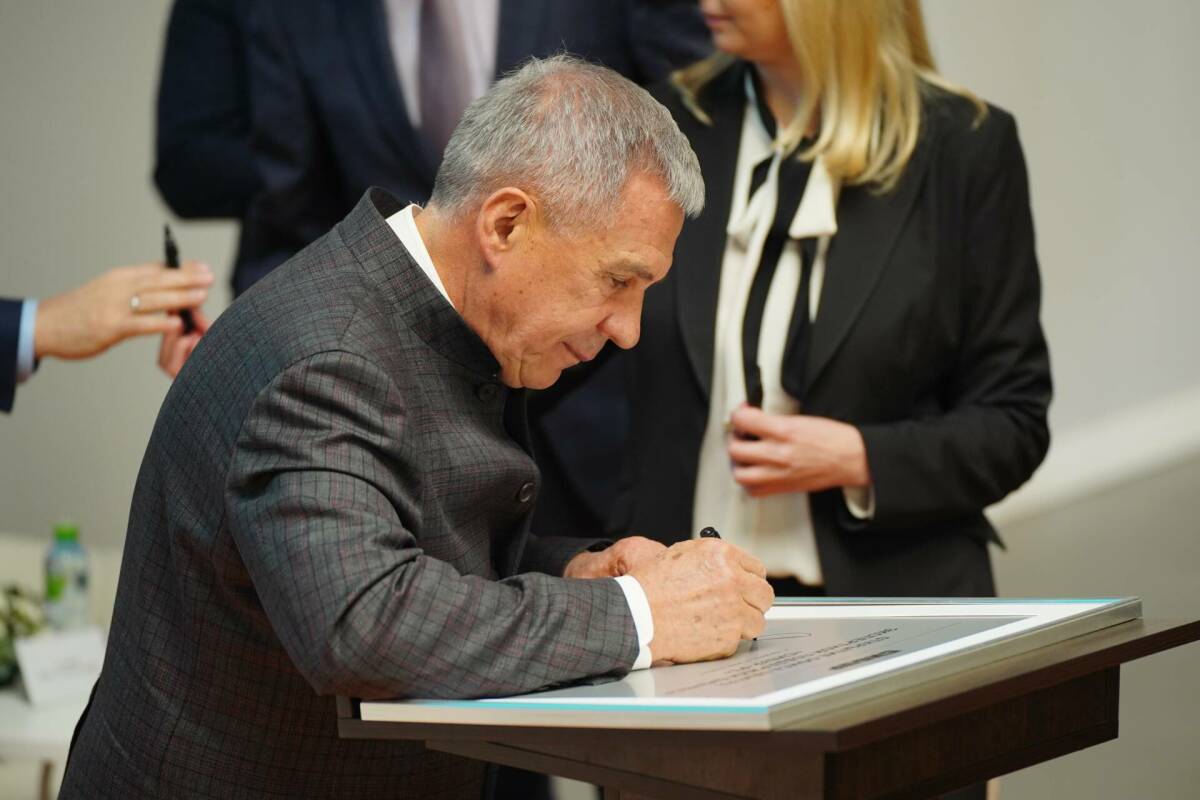 Минниханов показал первое «летнее» фото в 2025 году