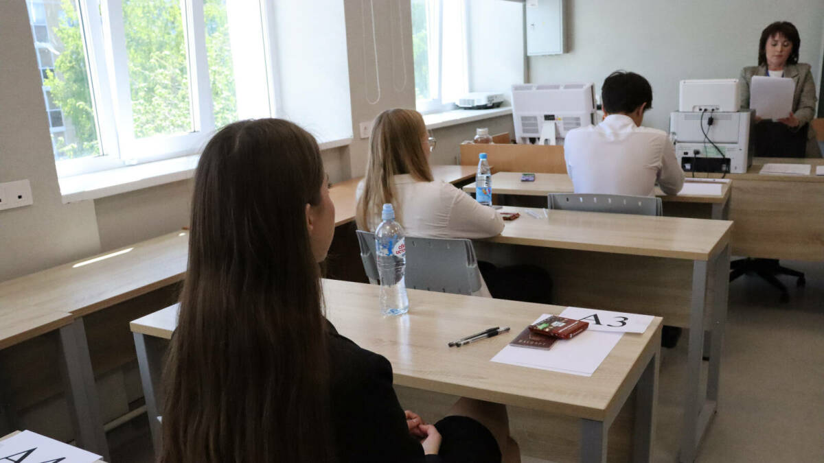 В Татарстане профильный ЕГЭ по математике на 100 баллов сдали 11 выпускников