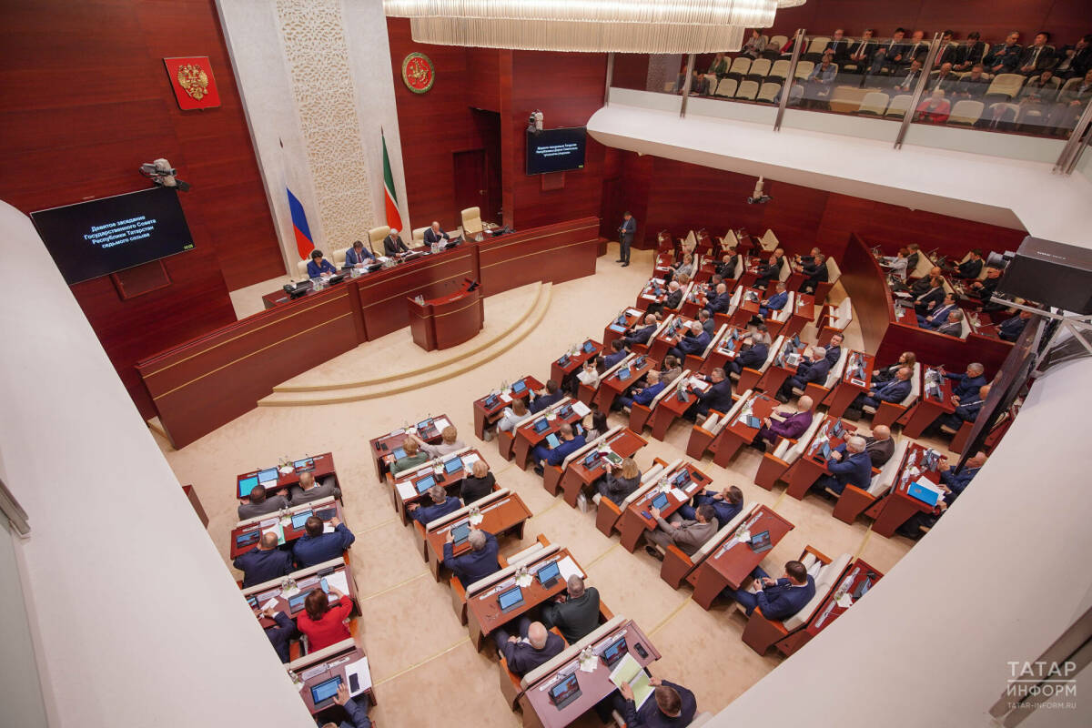 Выборы Раиса и новая схема избрания мэра Казани: какие решения принял Госсовет Татарстана