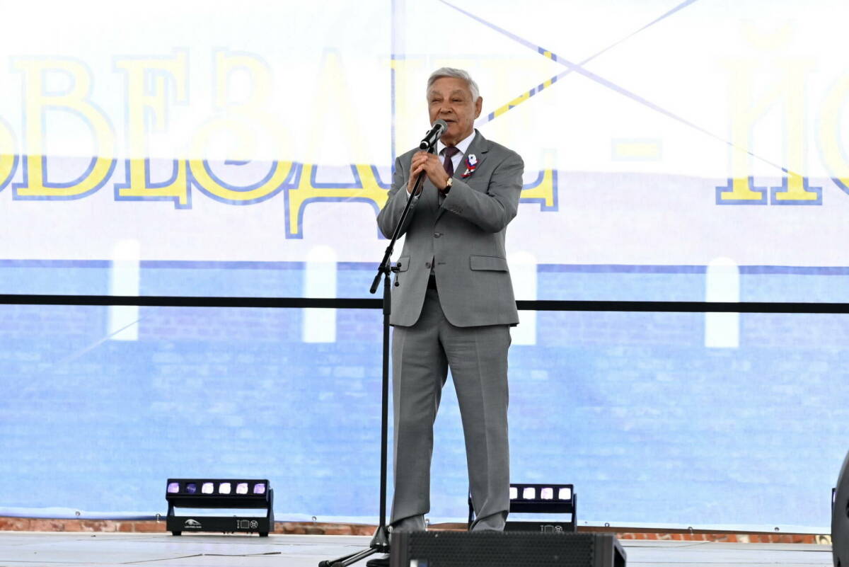 Мухаметшин на «Мозаике культур» в Казани: Мы все - одна большая семья