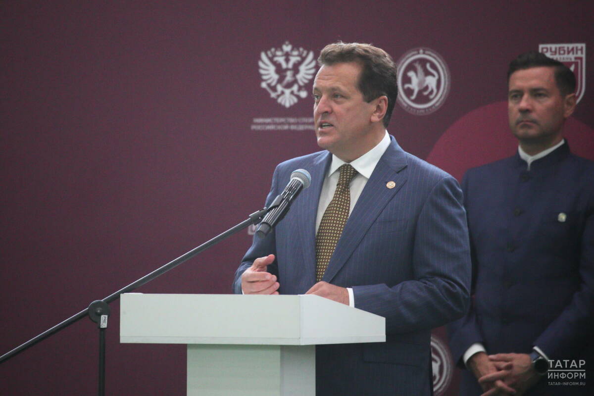 Метшин о Центре футбола Казани: «Здесь играли Месси, Мбаппе и Роналду»