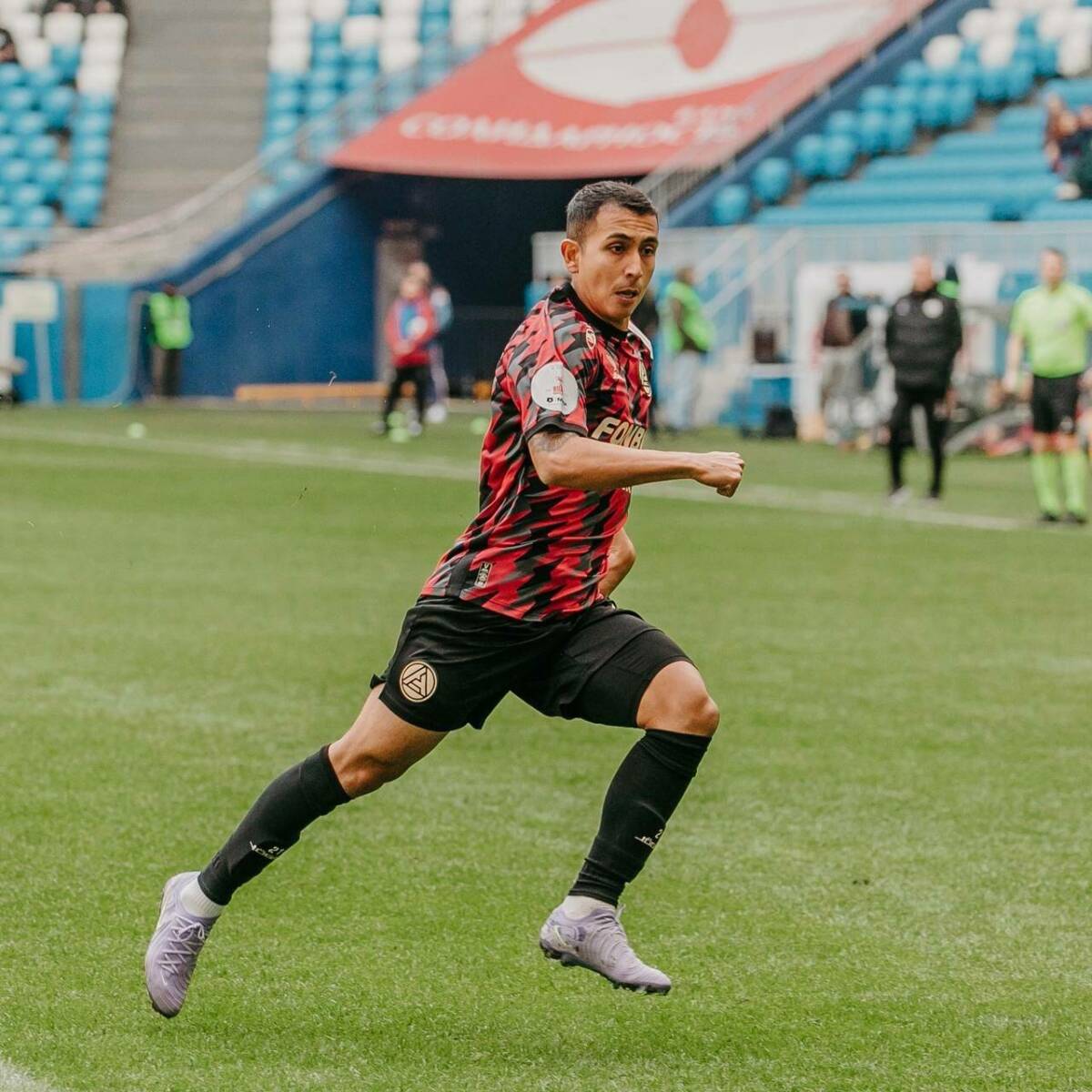 «Акрон» выкупил права на защитника Фернандеса