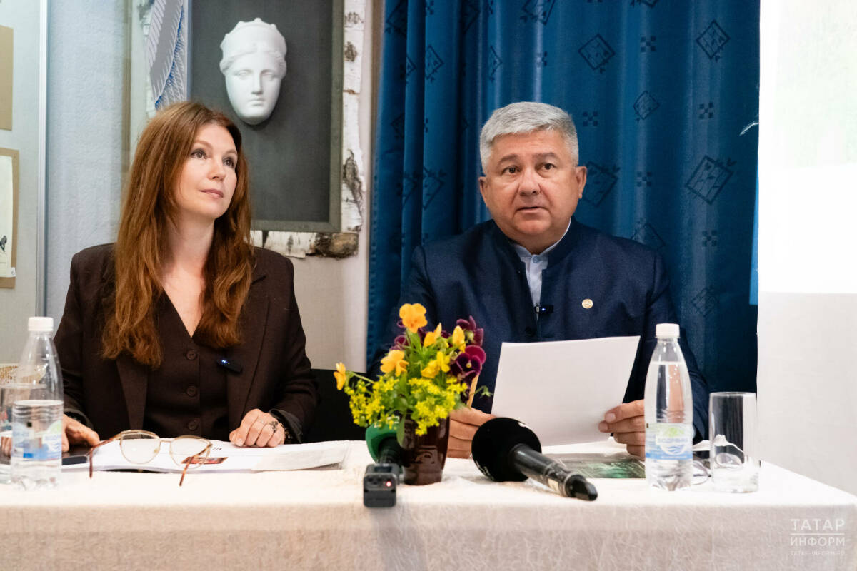 Глава Зеленодольского района объявил народный сбор на капремонт музея Васильева