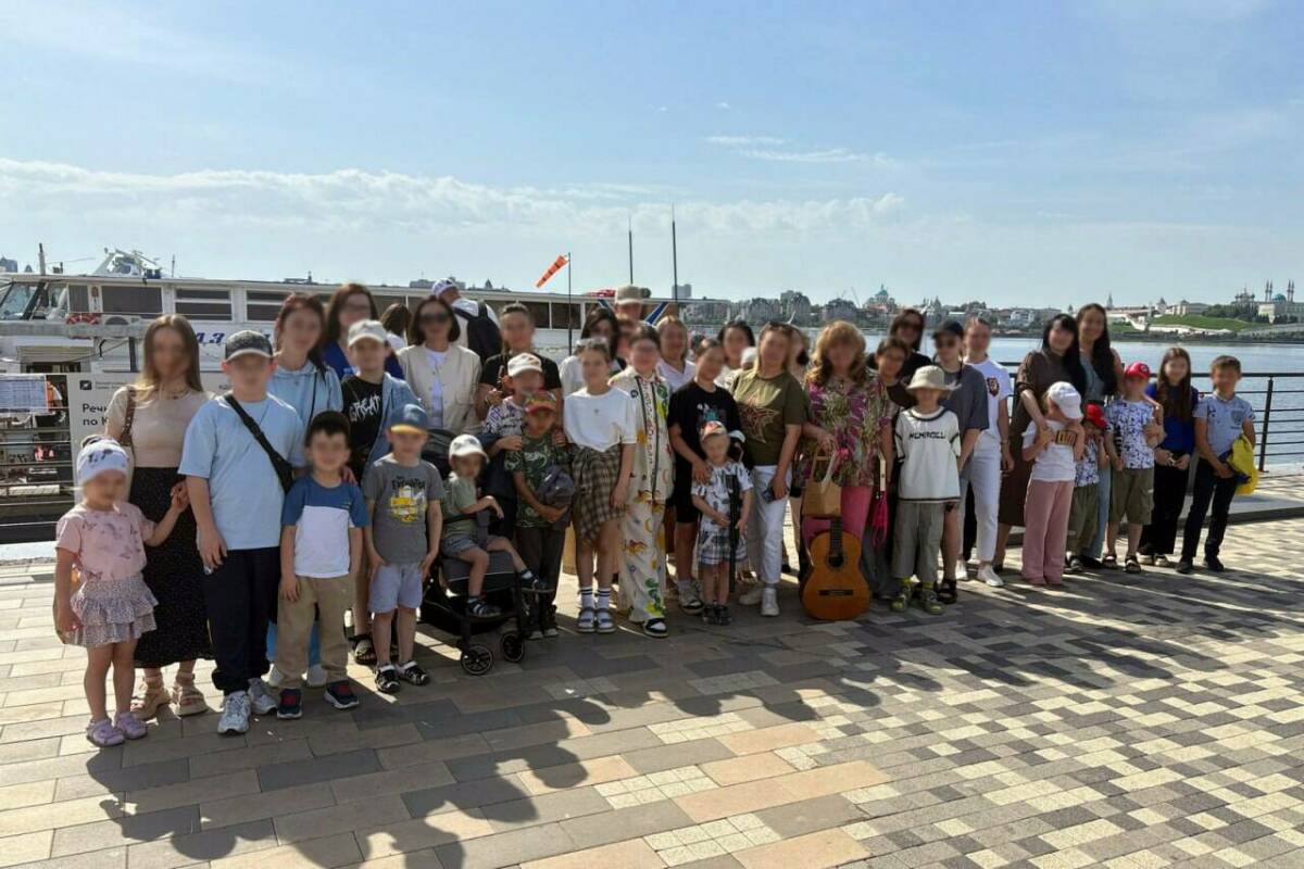 Детям бойцов СВО из полка  Росгвардии организовали прогулку на теплоходе по Казанке