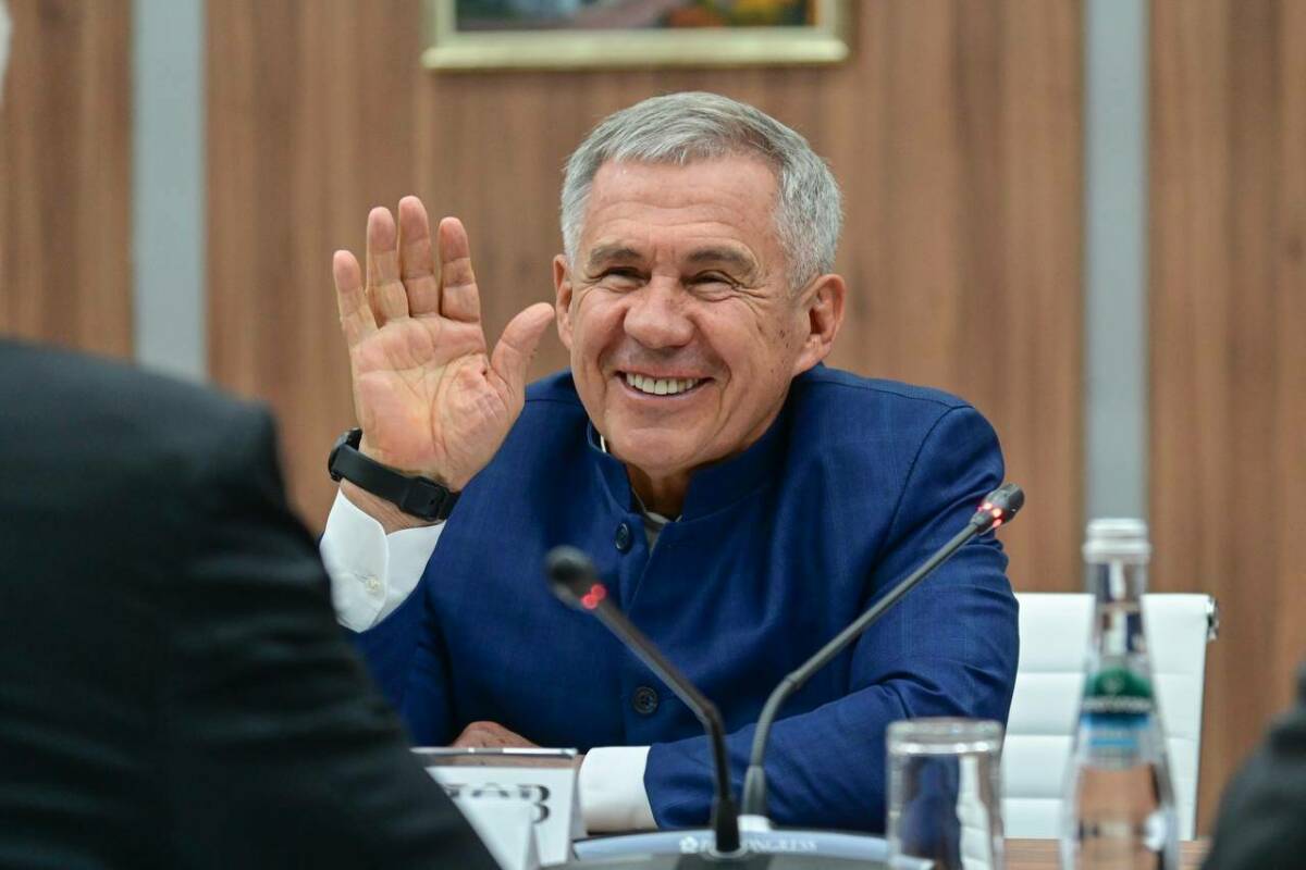 Минниханов провел на ПМЭФ более 50 встреч