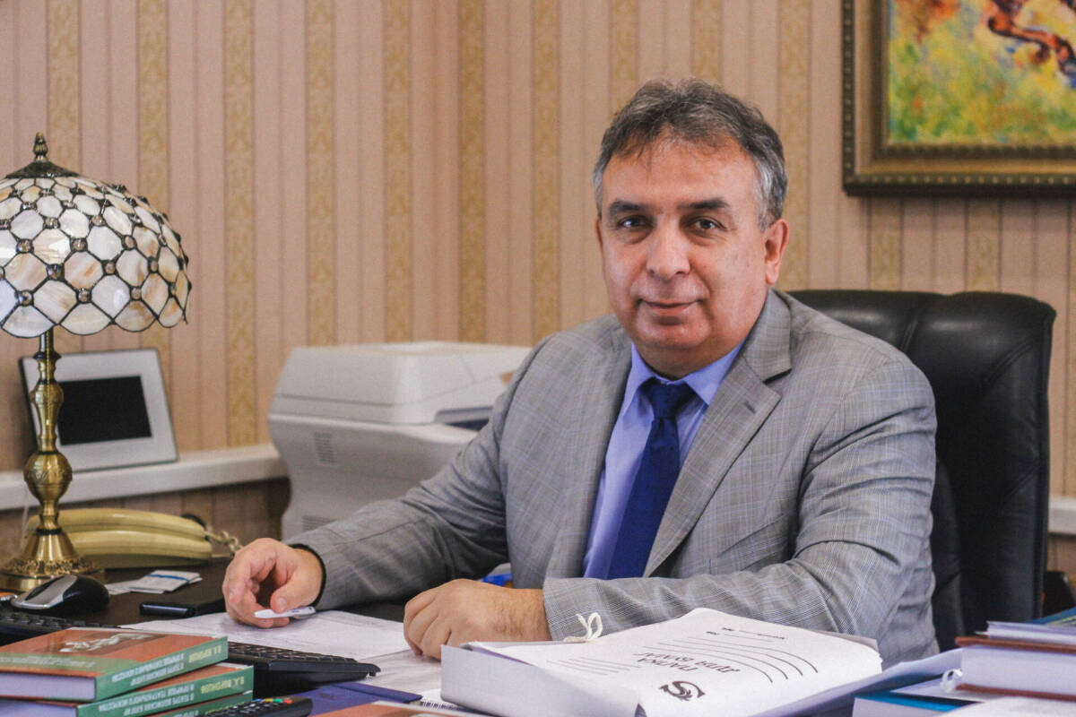 Выдающийся историк, экс-директор ИМО КФУ Рамиль Хайрутдинов ушел из жизни