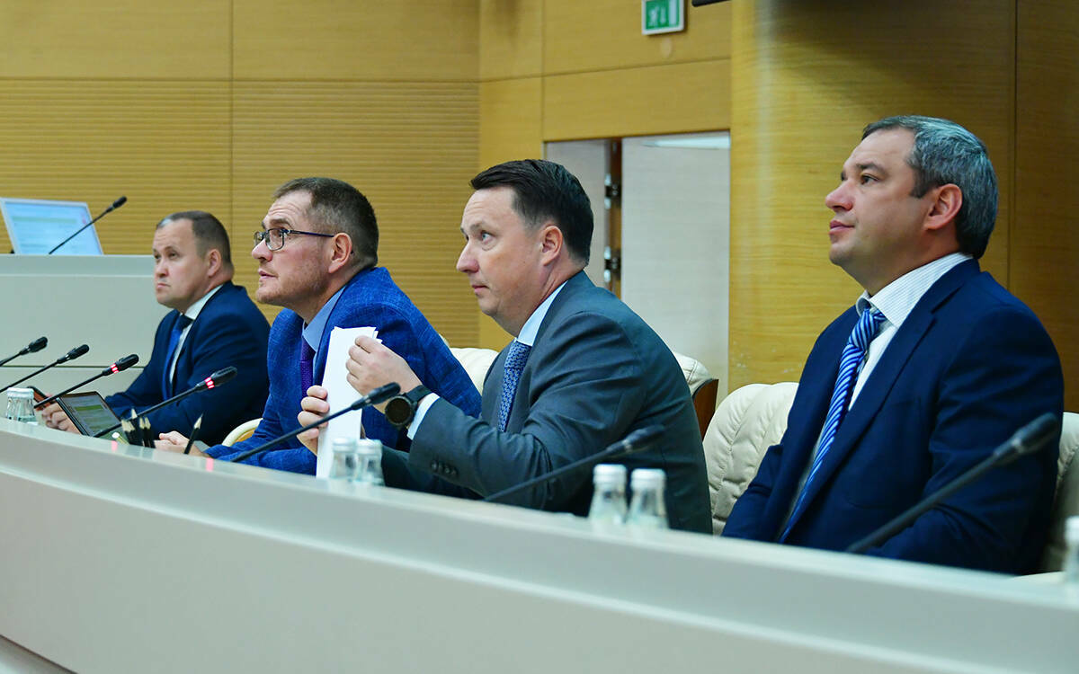 Куда делись миллиарды? В Кабмине обсудили узкие места программы капремонта