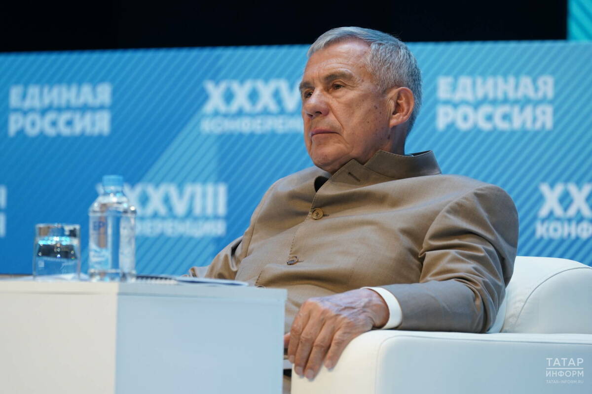 «Это оценка всей команды Татарстана»: Минниханов поблагодарил за выдвижение на выборы