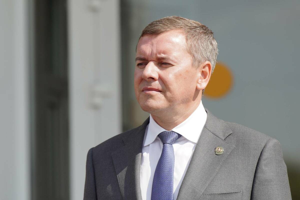 Зяббаров посоветовал аграриям организовать опрыскивание посевов