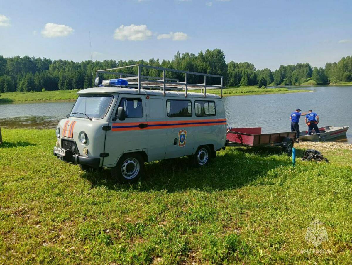 В поселке Богатые Сабы спасатели нашли тело утонувшего подростка