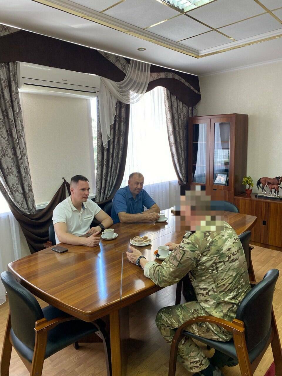 Егор Тарнавский встретился с Александром – защитником Родины и врачом на передовой