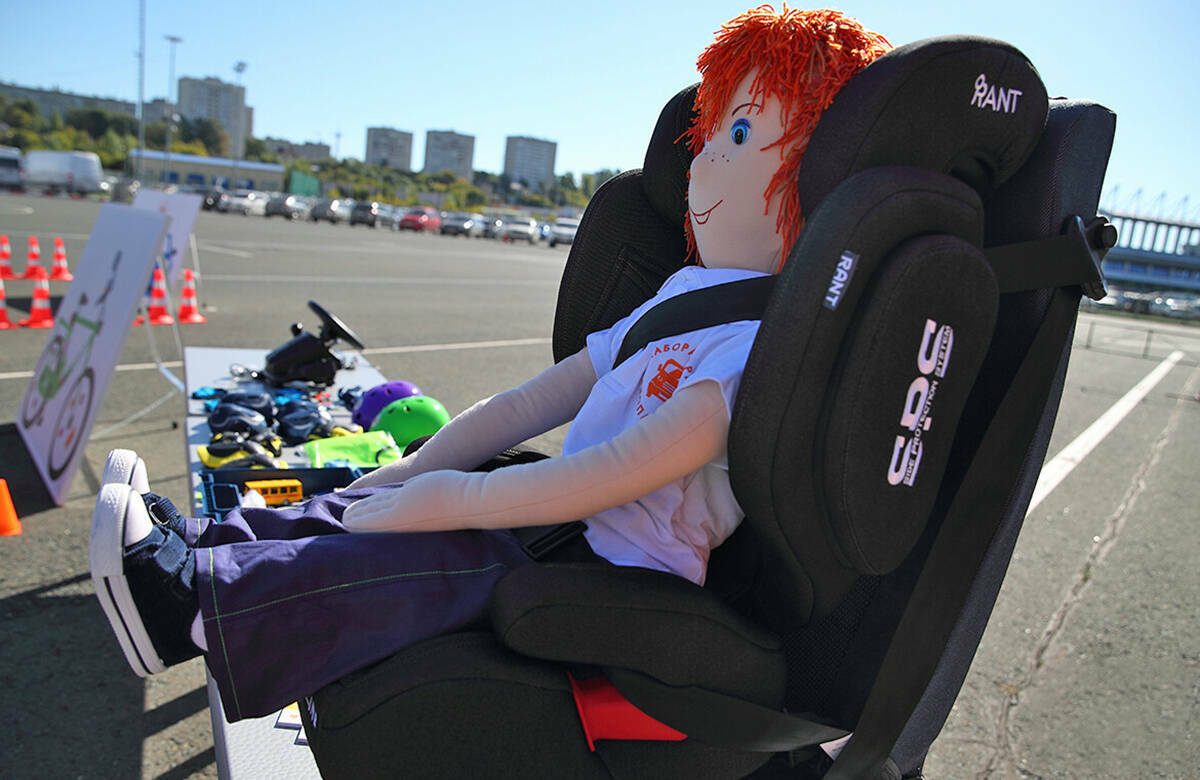 Госавтоинспекция Татарстана проводит акцию «Ребенок – главный пассажир»