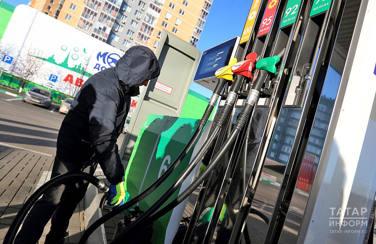 В Татарстане ограничат продажу несовершеннолетним автомобильного бензина