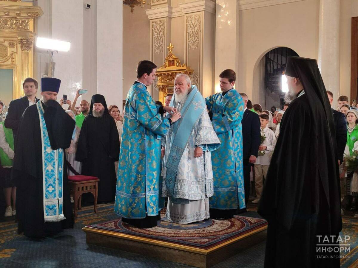 Патриарх Московский и всея Руси Кирилл возглавил службу в Казанском соборе