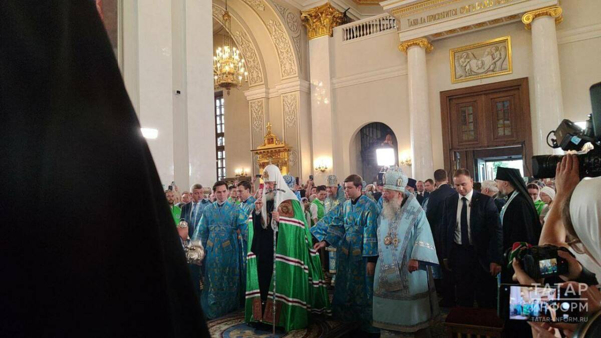 В крестном ходе в честь Казанской иконы Богородицы приняли участие 5 тысяч человек