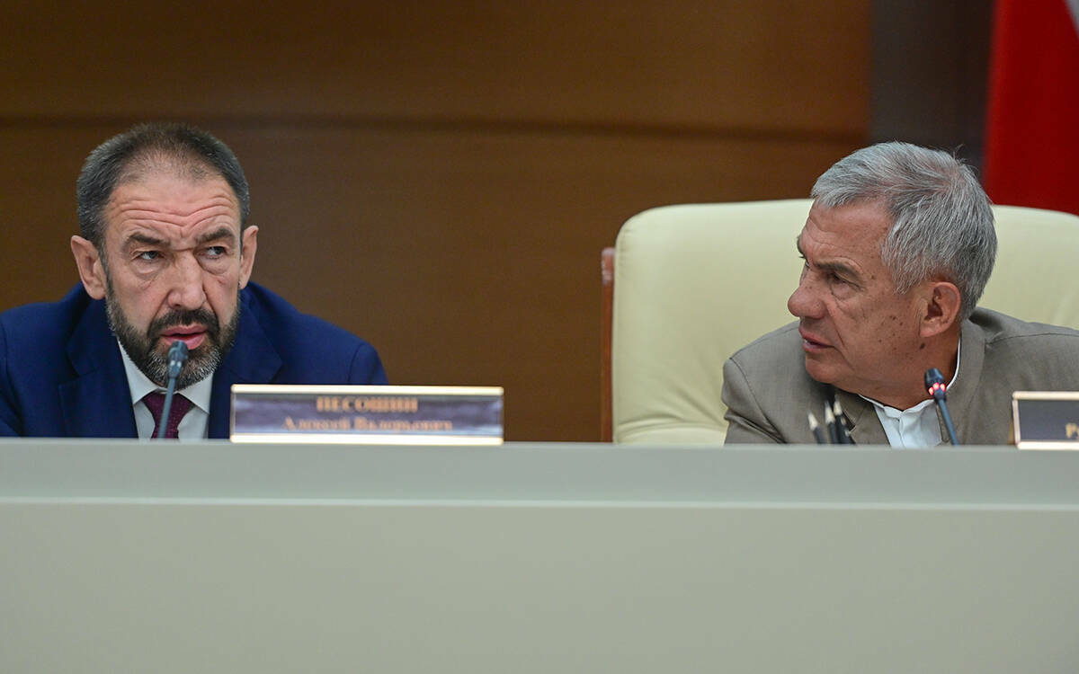 Минниханов о бюджете: Нельзя оставлять деньги на конец года, а потом аврально расходовать