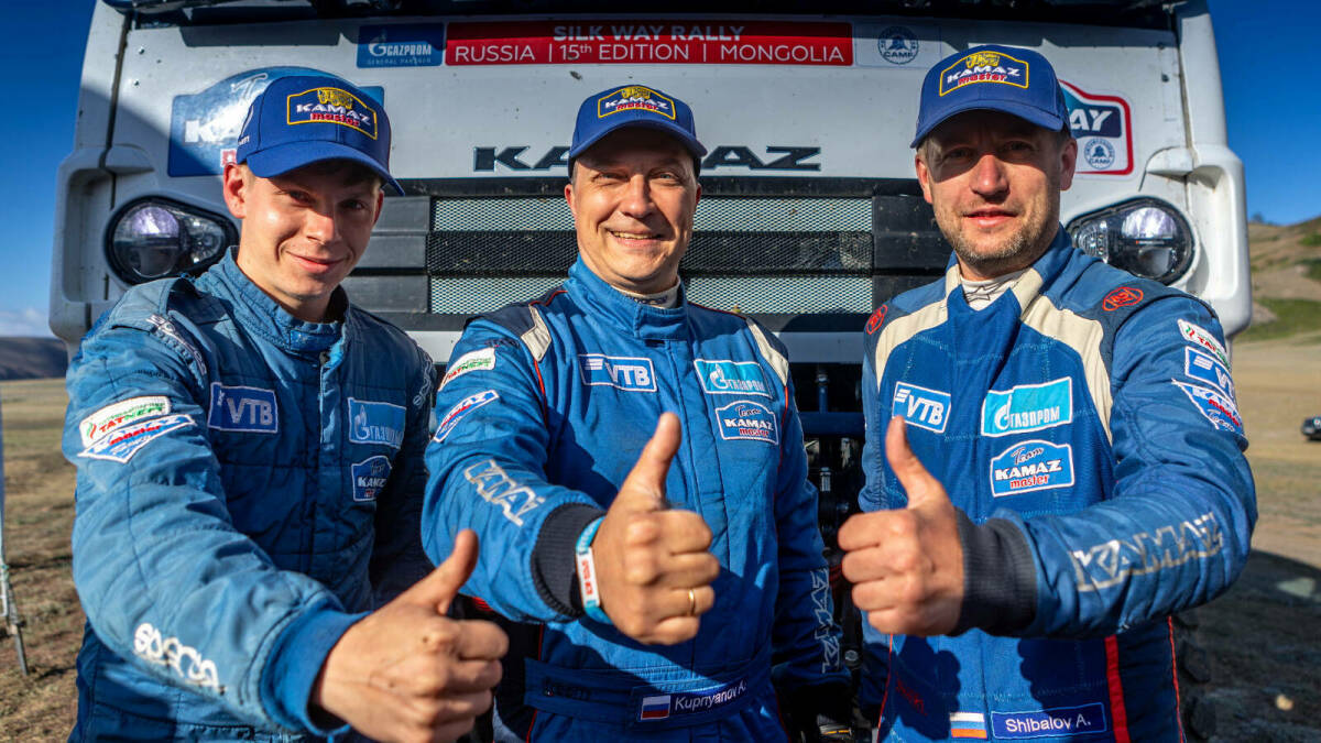 Экипажи «КАМАЗ-мастер» заняли первые три места на «Шелковом пути»