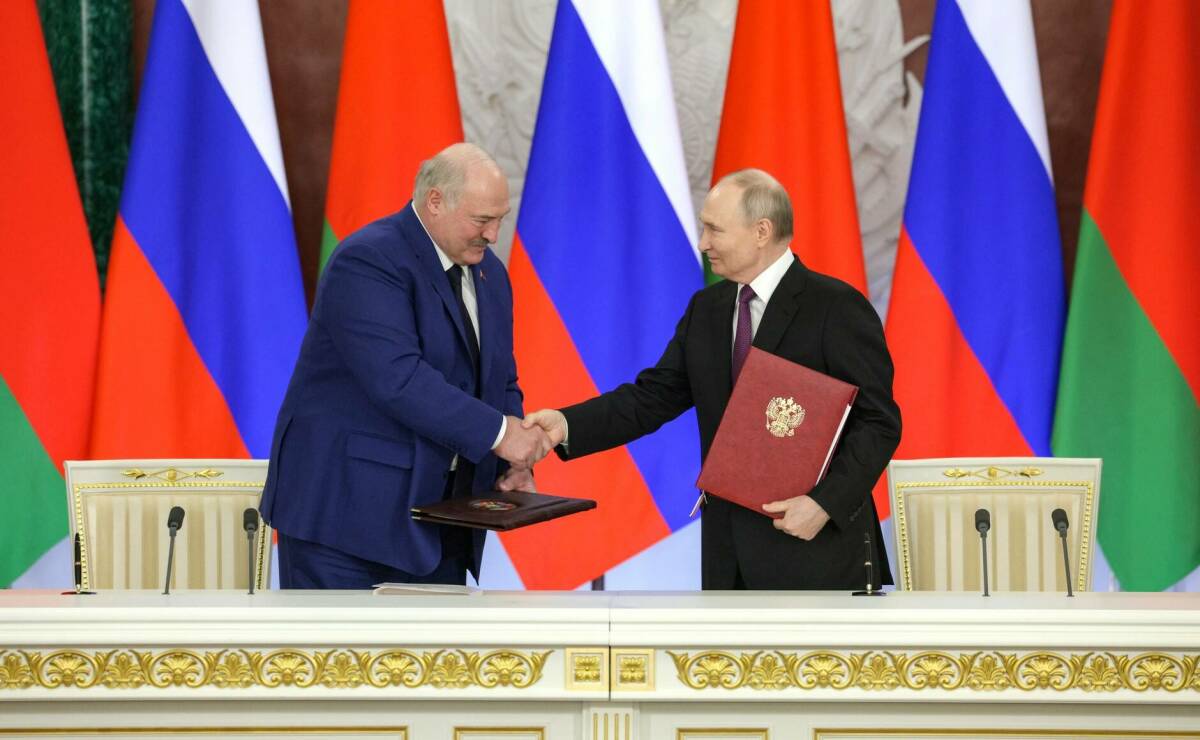 Путин разрешил гражданам Белоруссии участвовать в местных выборах