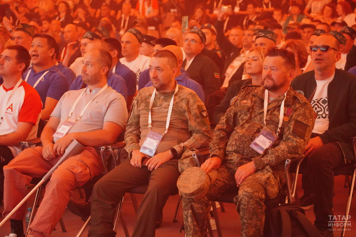 «Вы настоящие герои»: В Казани наградили финалистов «Абилимпикса»