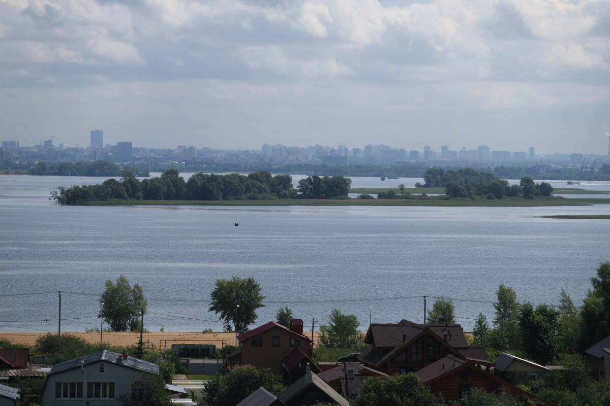 С 1 сентября россиянам запретят открывать магазины, автосервисы на своем дачном участке