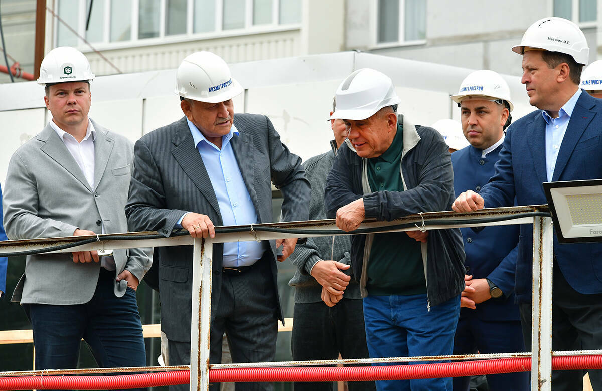 20 лет Казанскому метро: первый рейс с Путиным и старт новым станциям от Минниханова