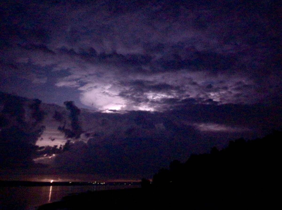 Грозы с порывами ветра и туман прогнозируют в Татарстане 12-13 августа