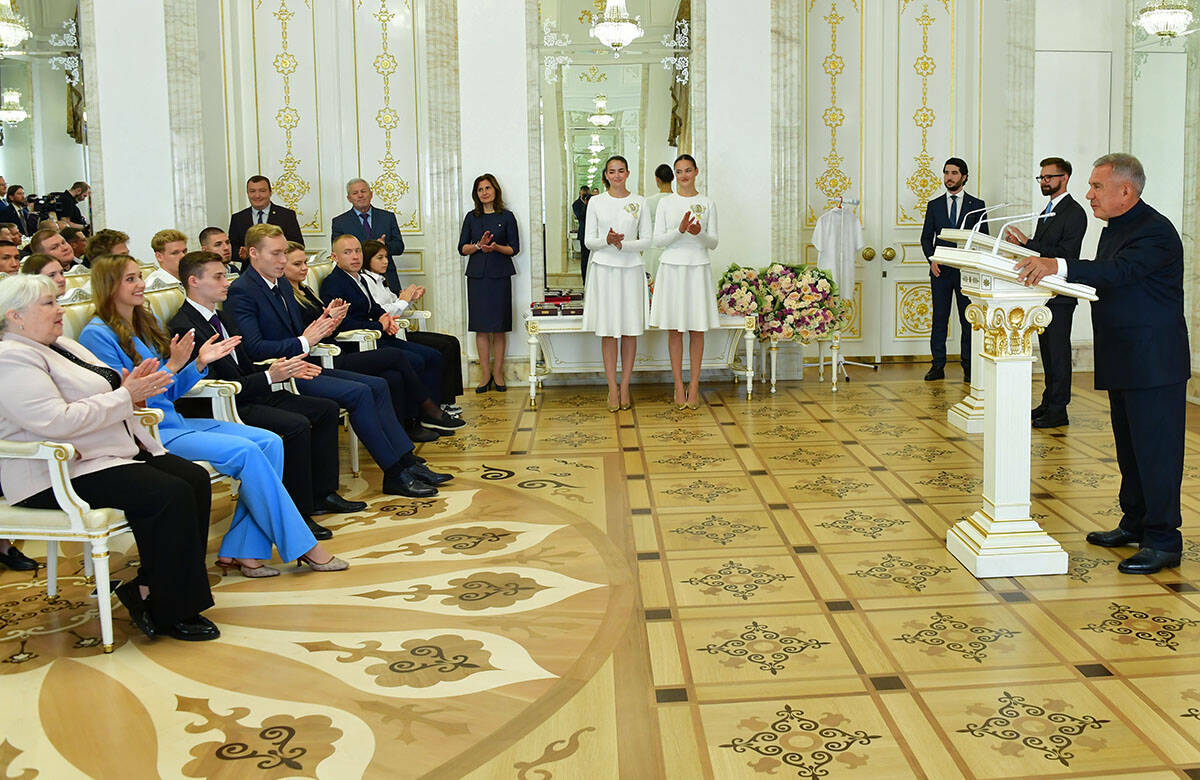 15 лет побед: как Минниханов чествовал атлетов Татарстана за победы на мировой арене