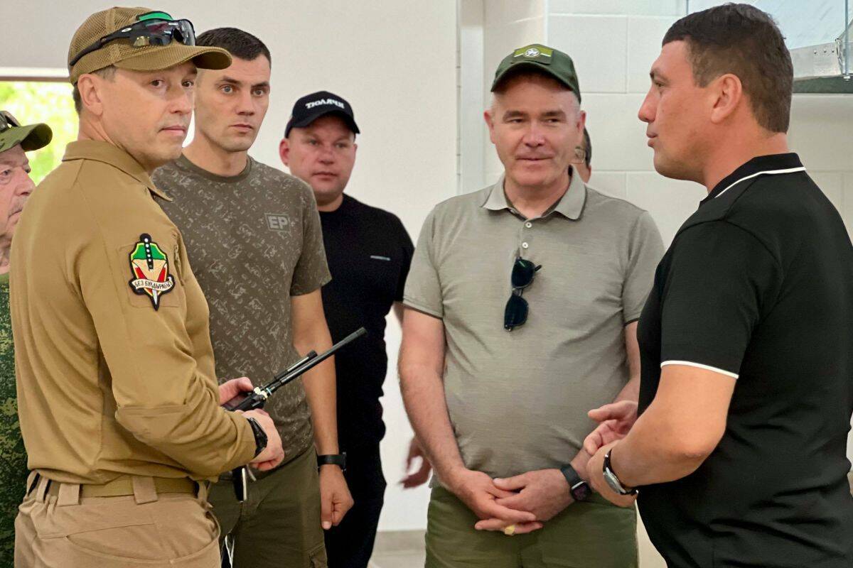 Делегация Татарстана оценила обновленный пищеблок городской больницы Рубежного