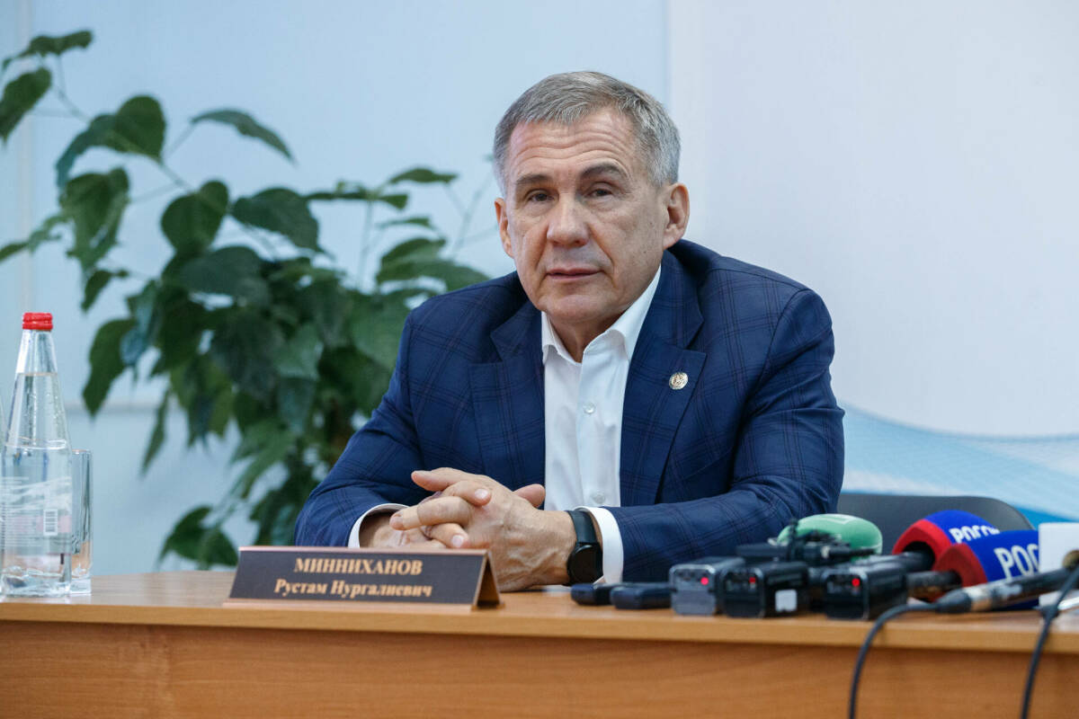 Минниханов поручил обеспечить безопасность на всех мероприятиях в Казани в августе