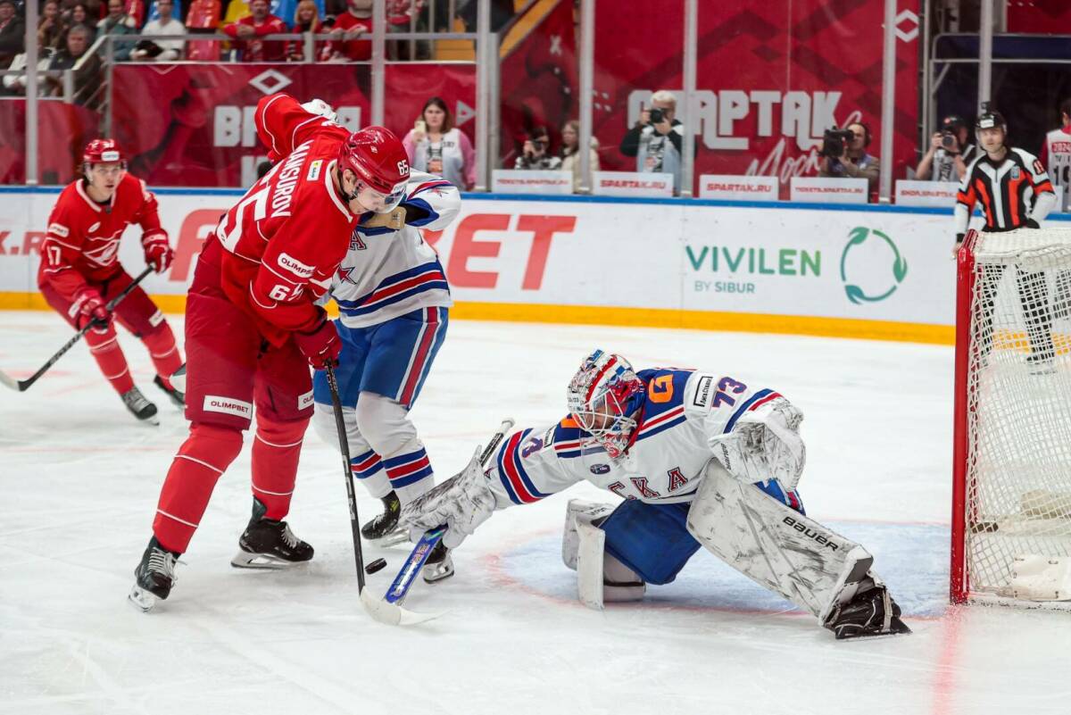 Майоров высказался об обмене трех нападающих СКА на одного вратаря «Спартака»