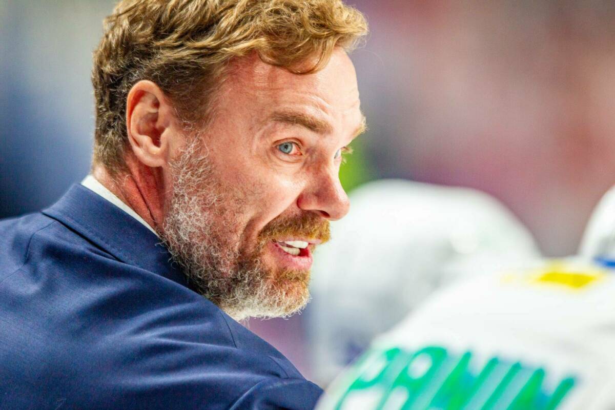 «Сейчас такой период»: Виктор Козлов - о разгромном поражении от «Автомобилиста»