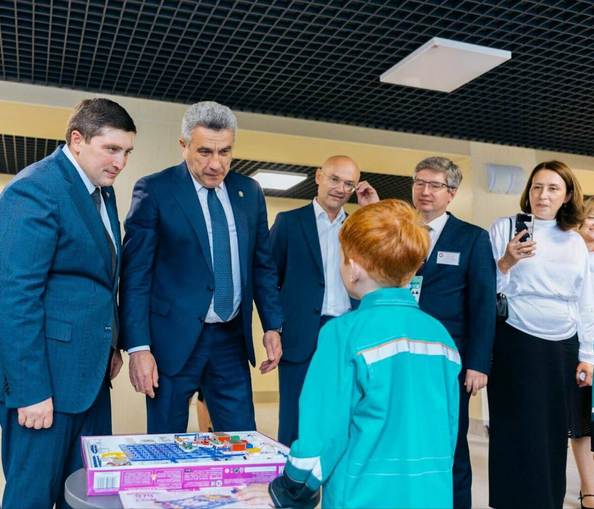 Юрий Казаков: «Увлечь ребят химией – наша общая задача»