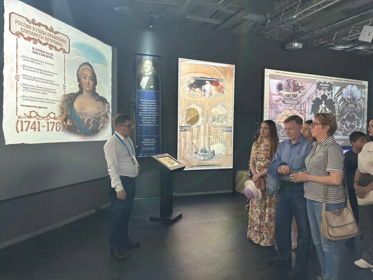 В день Государственного флага РФ в Казани пройдут викторины и экскурсии