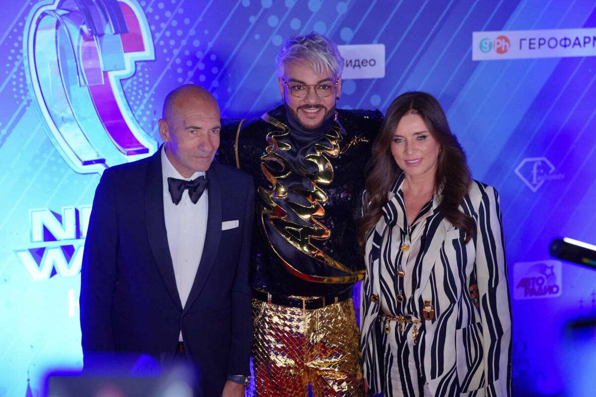 Красная дорожка «Новой волны» в Казани: блеск Киркорова, шутки Лолиты и улыбка Алсу