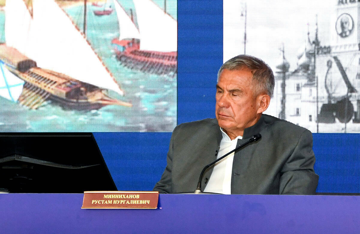 Минниханов поручил организовать курсы по русскому языку для детей мигрантов