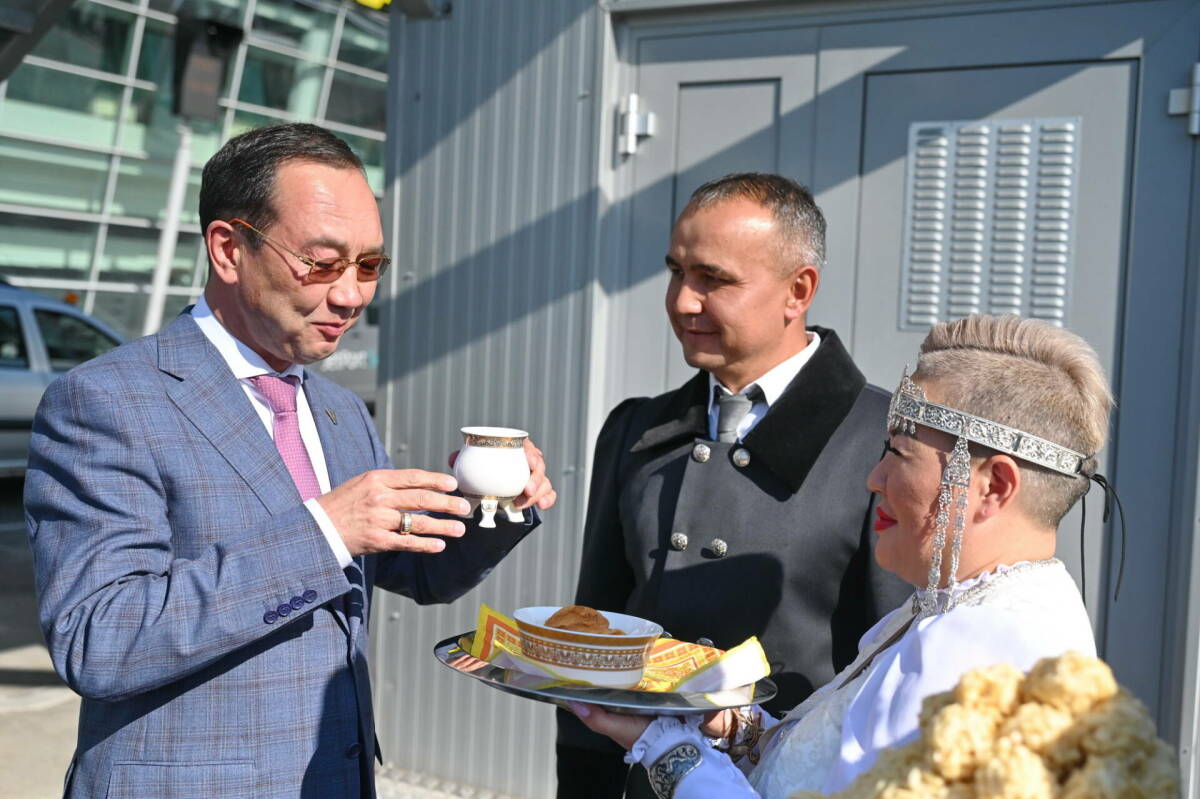 Глава Якутии Айсен Николаев прибыл в Казань с рабочим визитом