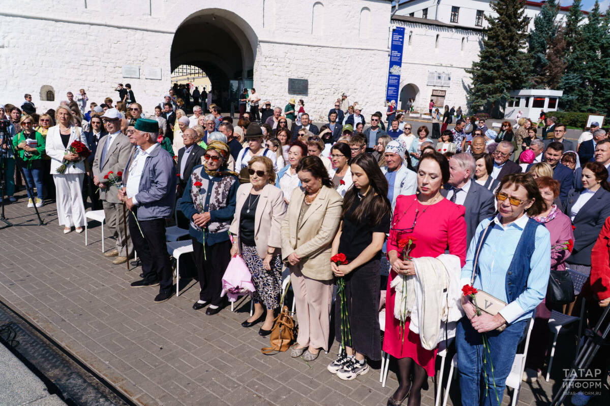 В Казани почтили память татарского поэта Мусы Джалиля и его соратников