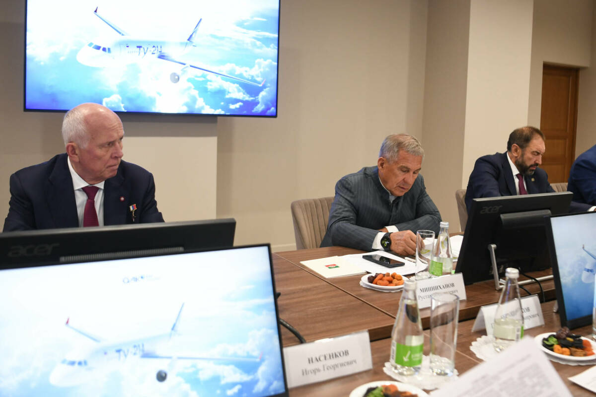 Минниханов и Чемезов подписали дорожную карту совместных проектов РТ и «Ростеха»