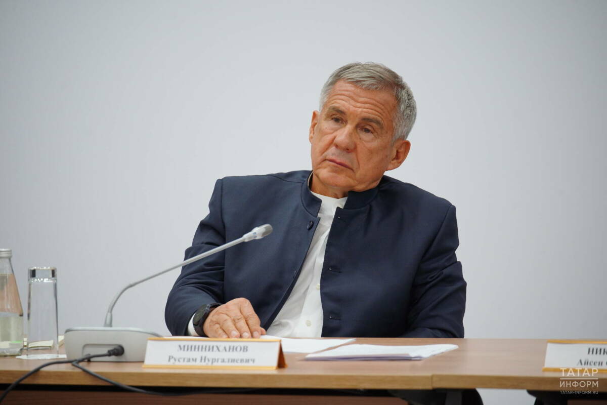 Рустам Минниханов предложил ряд мер по решению проблемы истощения нефтяных месторождений