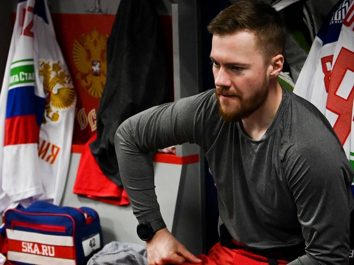 Илья Карпухин покинул петербургский СКА. Хоккеист уже в Казани