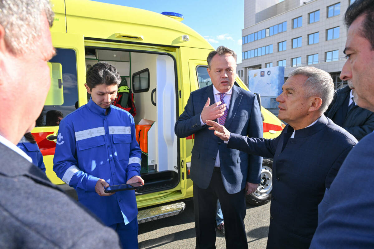 «Заезжай и живи»: Минниханов запустил программу соципотеки для семей участников СВО