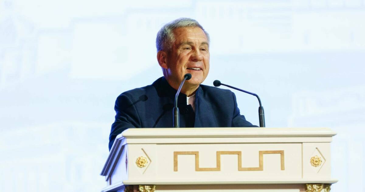 Рустам Минниханов: «Если в семье не будем говорить на татарском, язык исчезнет»